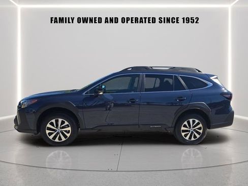 Certified 2024 Subaru Outback Premium AWD/4WD image 5