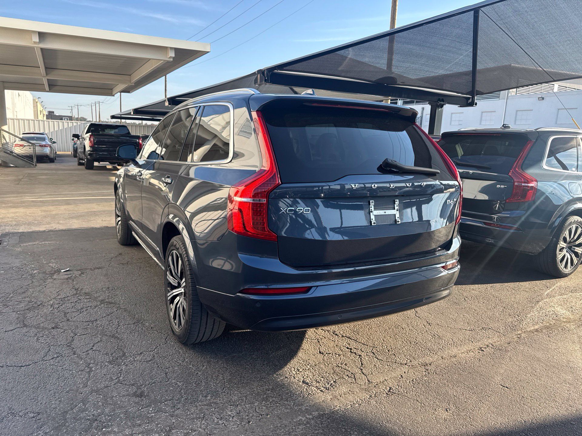 Used 2023 Volvo XC90 B6 Core w/ Protection Package AWD/4WD image 8