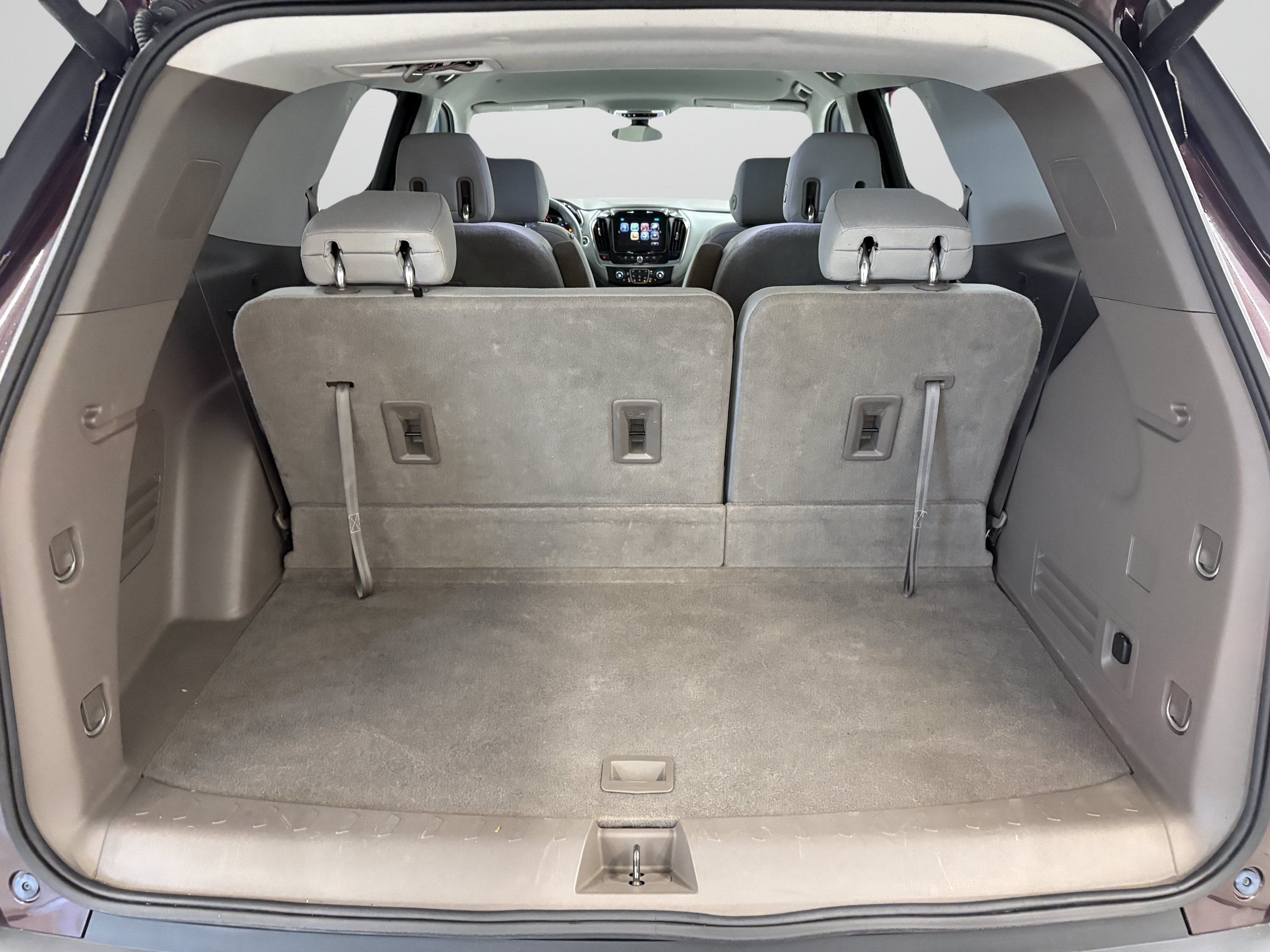 Used 2018 Chevrolet Traverse LT FWD image 8