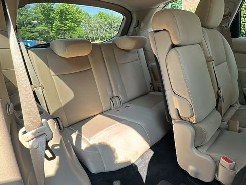 Used 2018 Nissan Pathfinder SV w/ SV Tech Package AWD/4WD image 26