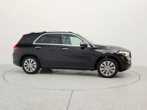 Used 2023 Mercedes-Benz GLE 450 4MATIC image 4