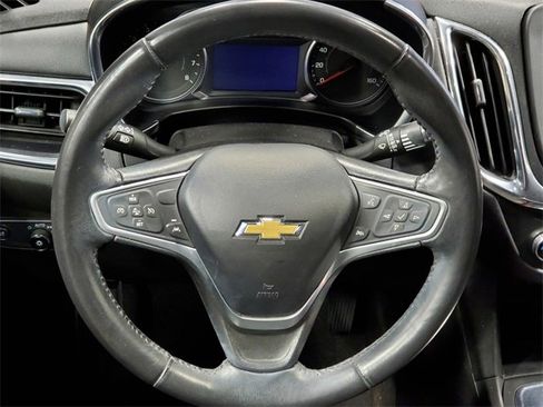 Certified 2022 Chevrolet Equinox LT image 18