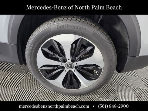 Used 2025 Mercedes-Benz GLB 250 image 17