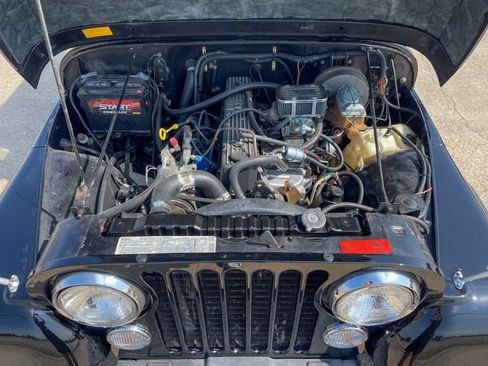 Used 1984 Jeep CJ 7 image 39