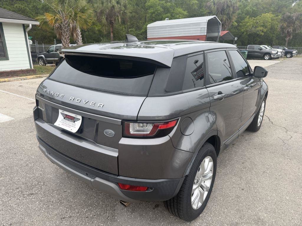 Used 2017 Land Rover Range Rover Evoque SE AWD/4WD image 5