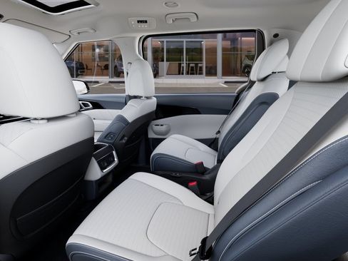 New 2026 Kia Carnival SX Prestige FWD image 18