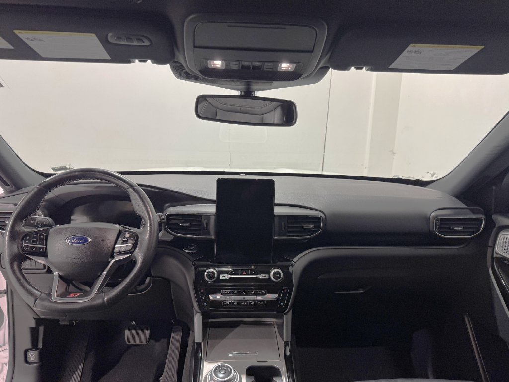 Used 2022 Ford Explorer ST w/ Equipment Group 401A AWD/4WD image 2