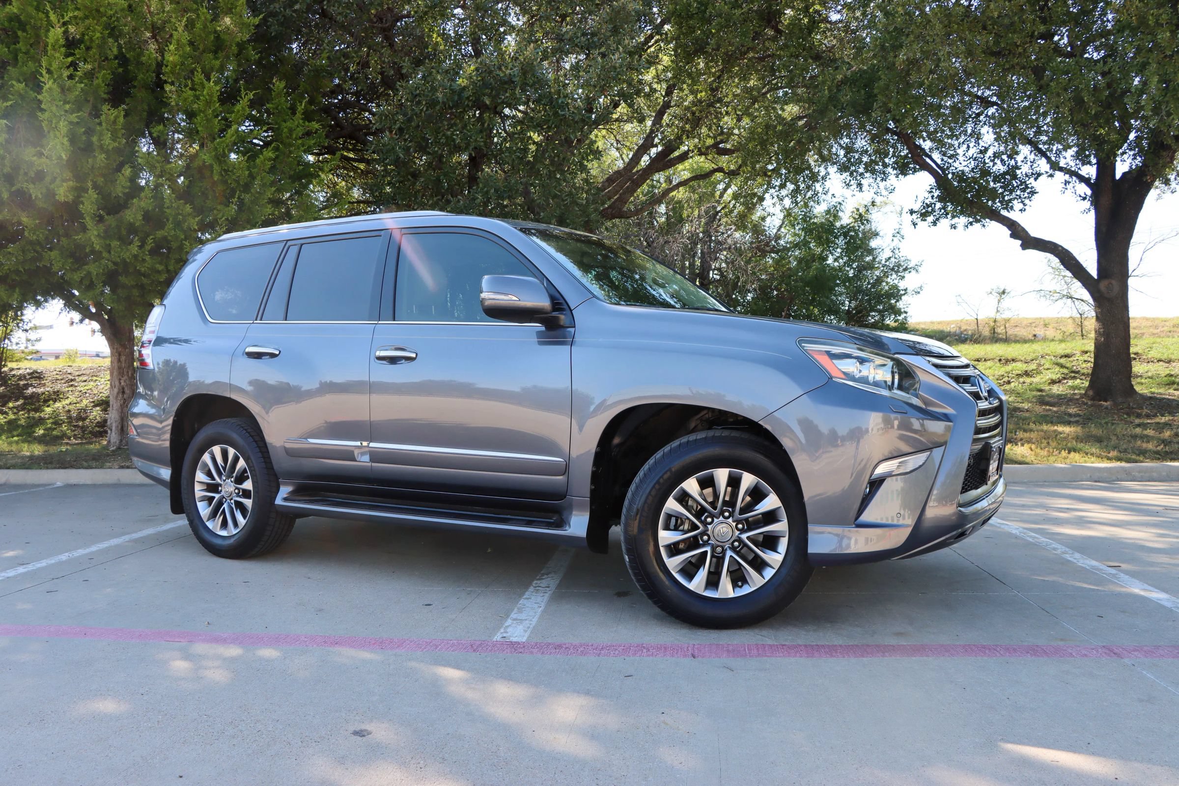 Used 2015 Lexus GX 460 Luxury AWD/4WD image 1