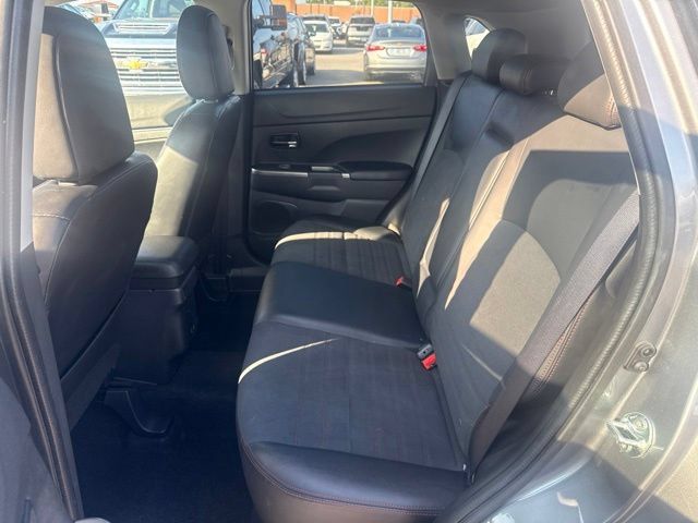 Used 2025 Mitsubishi Outlander Sport SE AWD/4WD image 25