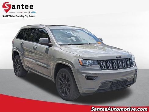 Used 2020 Jeep Grand Cherokee Altitude AWD/4WD image 1