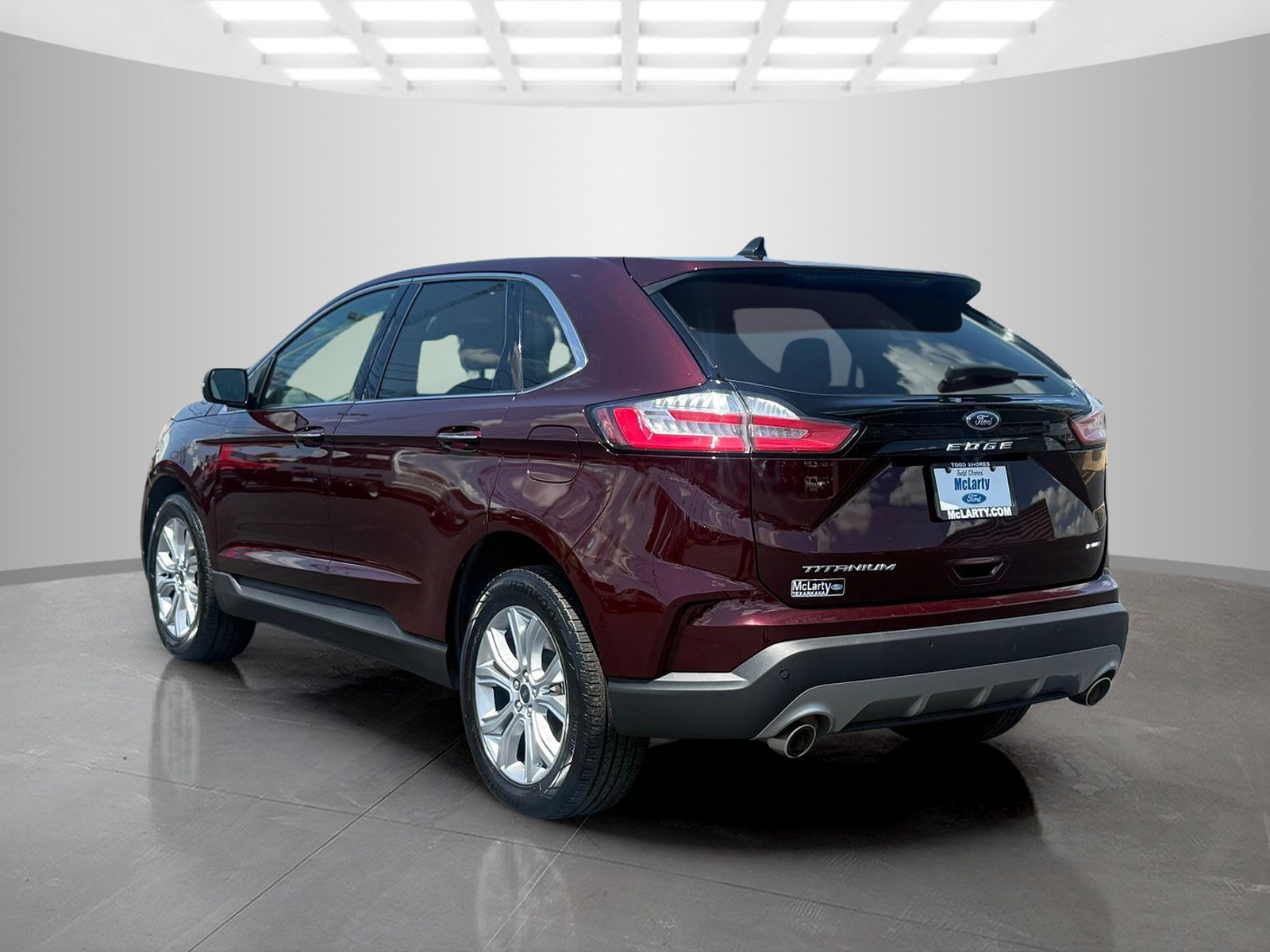 Used 2024 Ford Edge Titanium AWD/4WD image 5