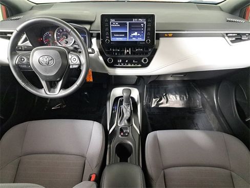 Used 2021 Toyota Corolla SE image 16