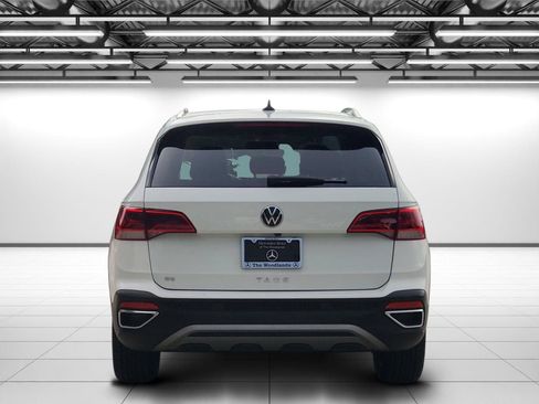 Used 2022 Volkswagen Taos SE FWD image 8