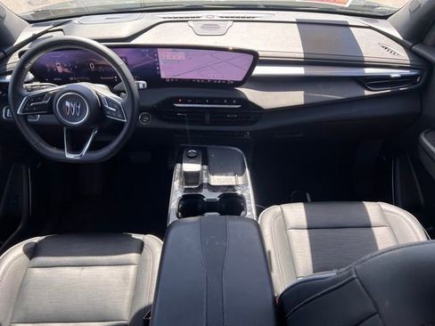 Used 2025 Buick Enclave Sport Touring AWD/4WD image 11