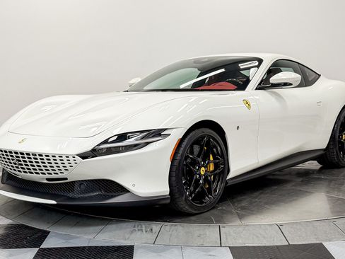 Used 2024 Ferrari Roma RWD image 30