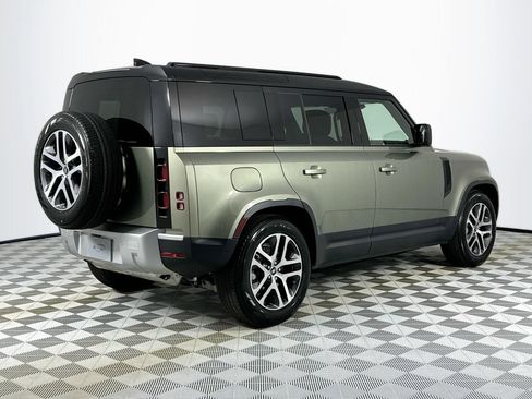Used 2025 Land Rover Defender 110 S AWD/4WD image 5