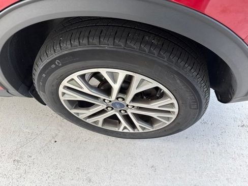Used 2022 Ford Escape SEL AWD/4WD image 9