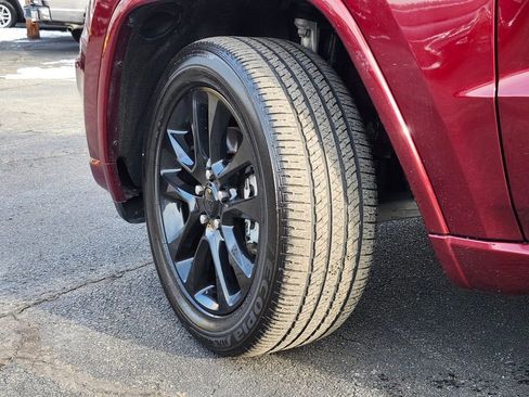 Used 2022 Jeep Grand Cherokee Laredo X image 32