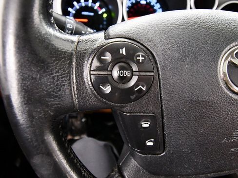 Used 2013 Toyota Sequoia Platinum image 23