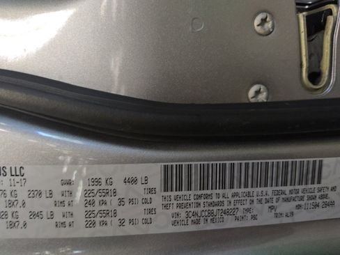 Used 2018 Jeep Compass Limited w/ Safe & Security Group FWD image 33