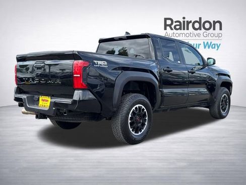 Used 2024 Toyota Tacoma TRD Off-Road AWD/4WD image 7