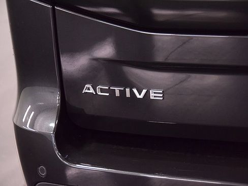 Used 2025 Ford Expedition Active AWD/4WD image 12