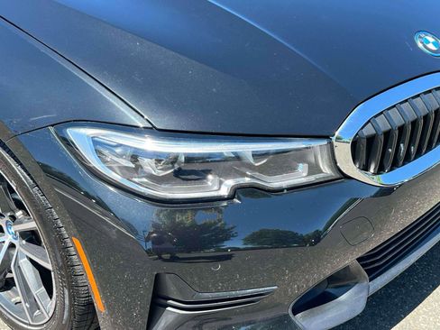 Used 2022 BMW 330e xDrive w/ Premium Package AWD/4WD image 7