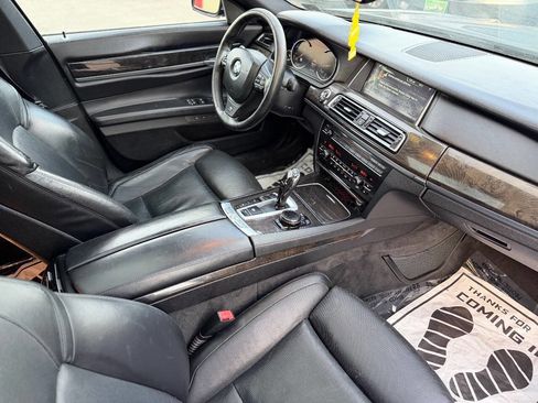 Used 2014 BMW 750Li xDrive image 13