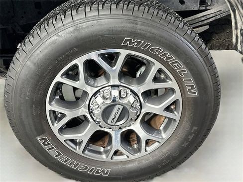 Used 2020 Ford F250 Lariat w/ Lariat Value Package image 30