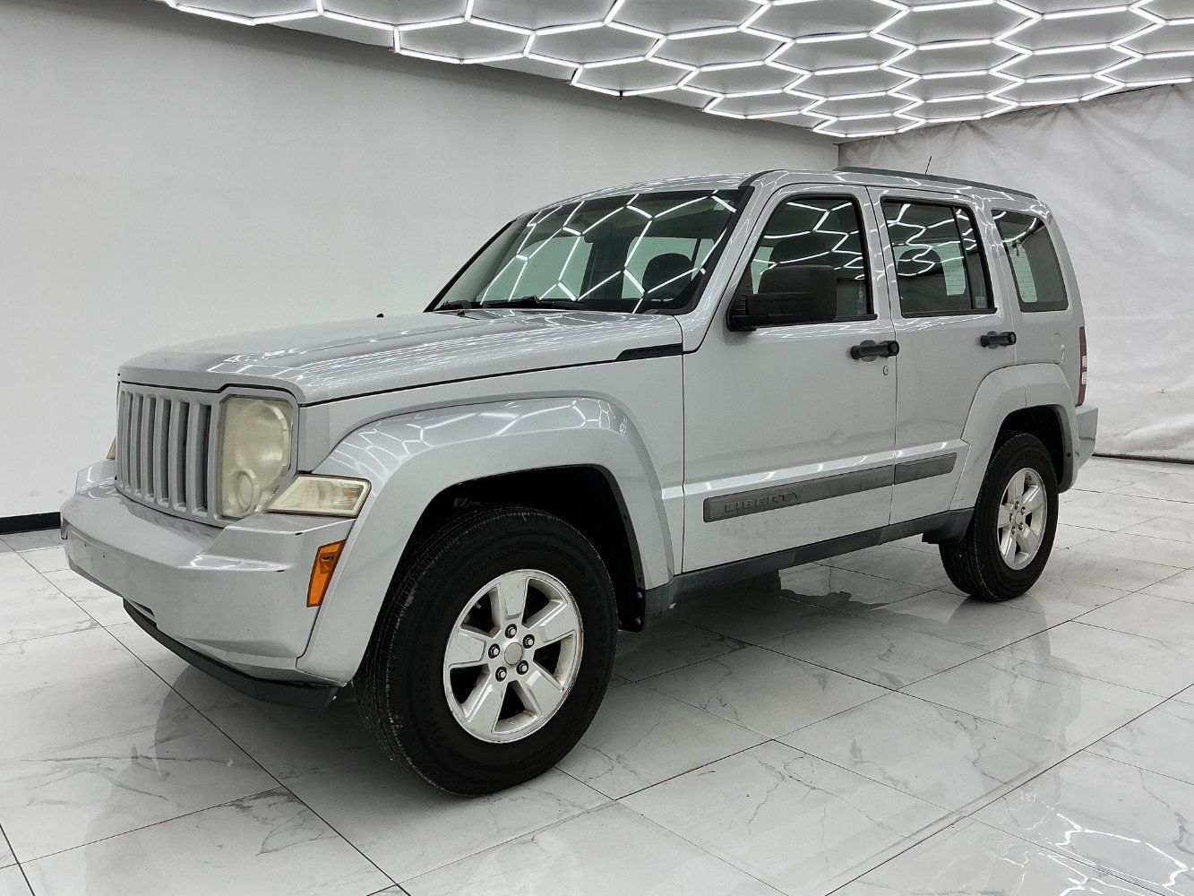 Used 2011 Jeep Liberty Sport RWD image 1