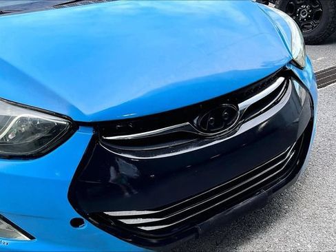 Used 2013 Hyundai Elantra GLS FWD image 29