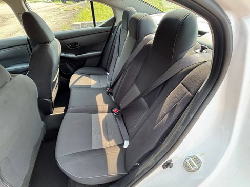Used 2025 Nissan Sentra SV FWD image 34