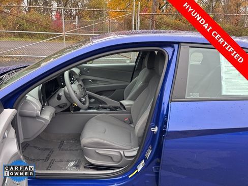 Certified 2021 Hyundai Elantra SE image 18