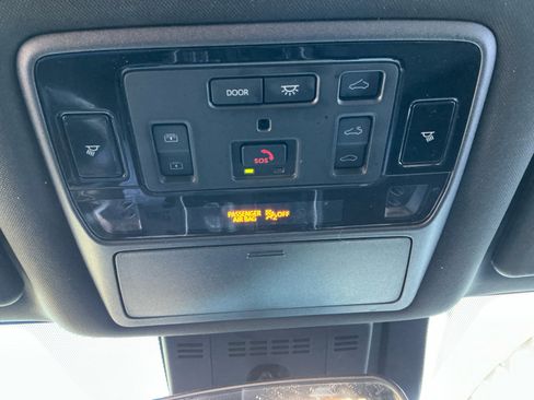 Used 2024 Toyota Grand Highlander AWD Hybrid image 31