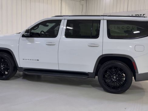 Used 2022 Jeep Wagoneer Series II image 7