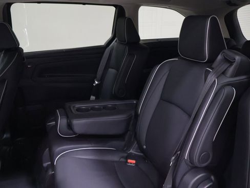 New 2026 Honda Odyssey Touring image 13