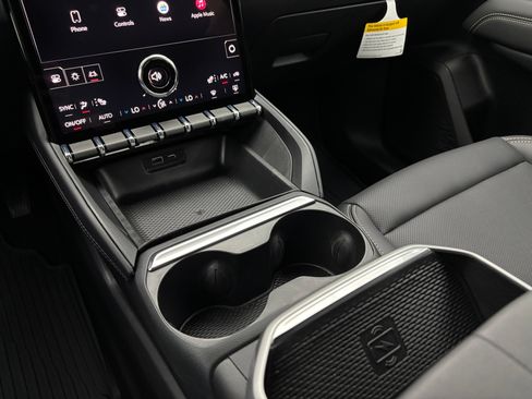 New 2027 GMC Terrain Elevation w/ Elevation Premium Package FWD image 26