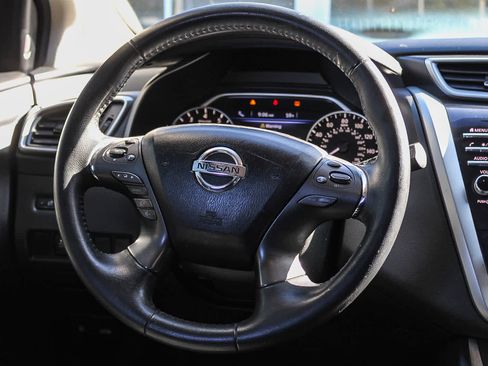 Used 2019 Nissan Murano SV w/ Premium Package FWD image 15