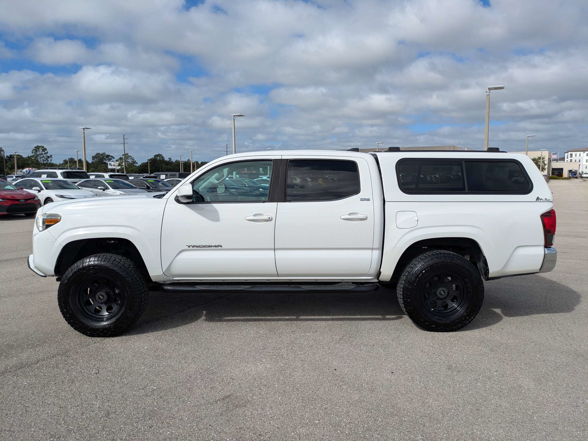 Used 2019 Toyota Tacoma SR5 RWD image 7