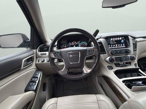 Used 2018 GMC Yukon Denali w/ Denali Ultimate Package image 11