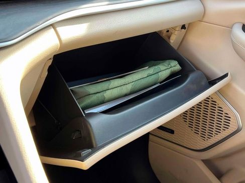 Used 2022 Jeep Grand Cherokee Limited 4xe image 29