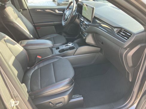 Used 2024 Ford Escape ST-Line Select w/ Tech Pack #2 image 15