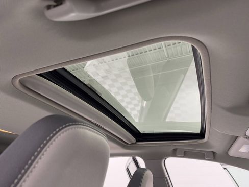 Used 2014 Toyota RAV4 XLE image 23