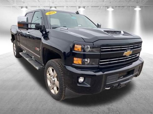 Used 2019 Chevrolet Silverado 2500 LTZ w/ Duramax Plus Package image 2