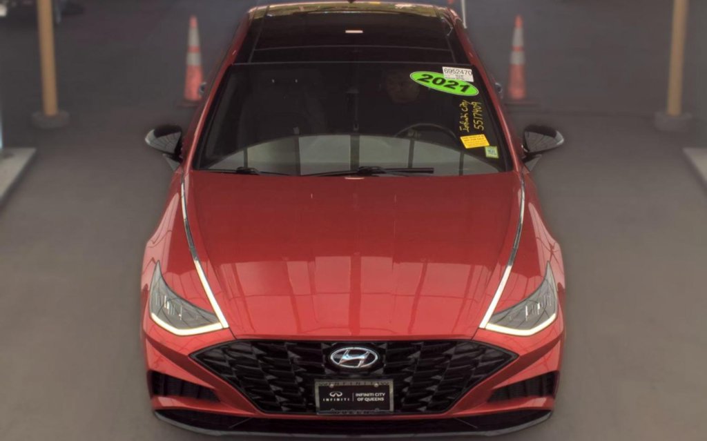 Used 2021 Hyundai Sonata SEL Plus w/ Tech Package FWD image 2