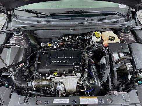 Used 2014 Chevrolet Cruze LT image 29