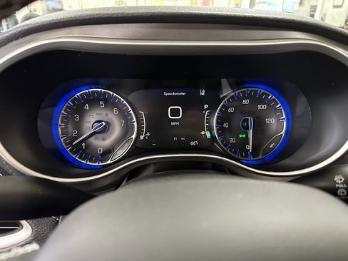 New 2026 Chrysler Pacifica Select image 16