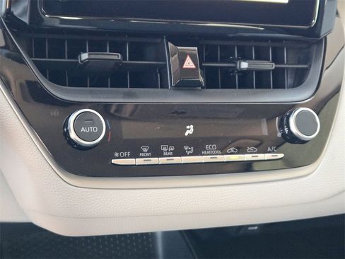 Used 2026 Toyota Corolla LE image 20