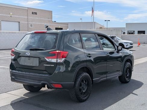 Used 2022 Subaru Forester image 5