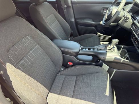 Certified 2025 Honda HR-V Sport image 20